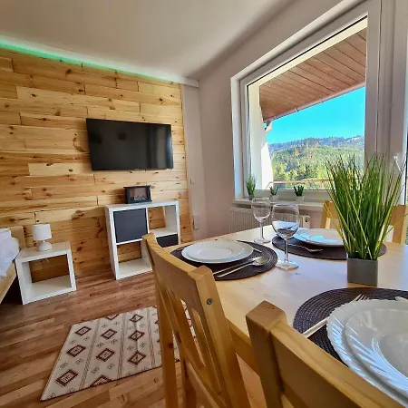 Naskarpie Jacuzzi Sauna Basen *