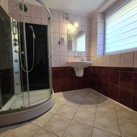 Apartman Naskarpie Jacuzzi Sauna Basen Wisła