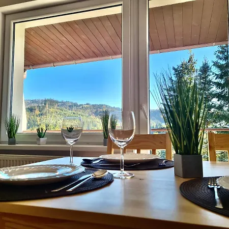 Naskarpie Jacuzzi Sauna Basen *