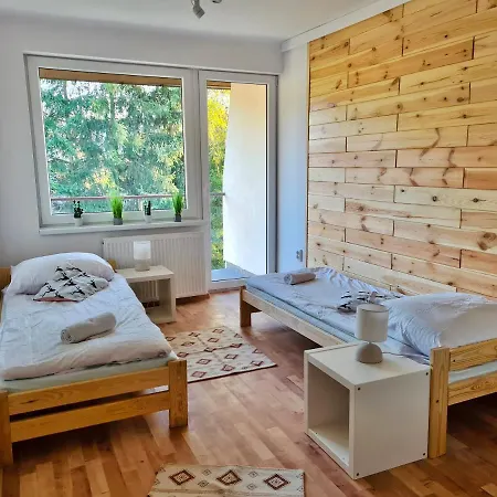 Naskarpie Jacuzzi Sauna Basen *