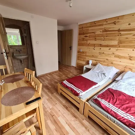 Naskarpie Jacuzzi Sauna Basen