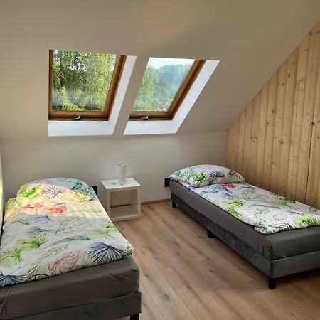 Naskarpie Jacuzzi Sauna Basen *