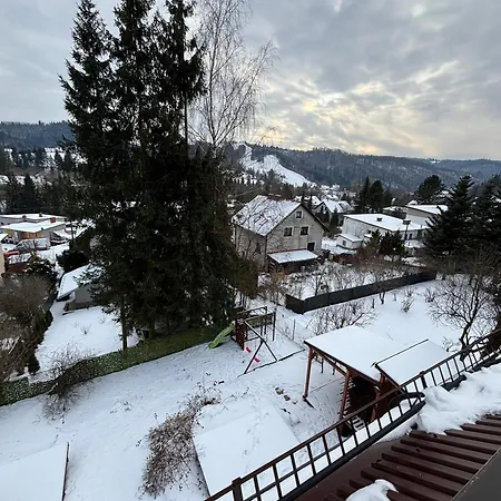 Naskarpie Jacuzzi Sauna Basen Apartamento Wisła
