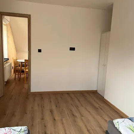 Apartmán Naskarpie Jacuzzi Sauna Basen *