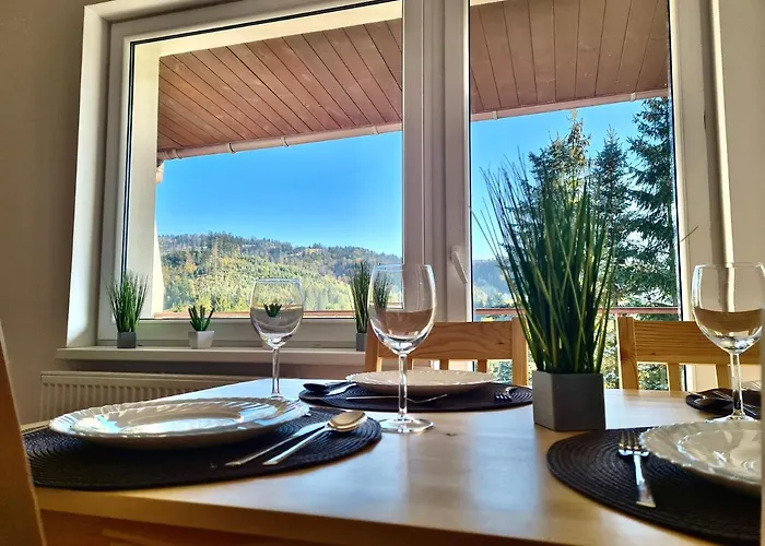 Naskarpie Jacuzzi Sauna Basen *