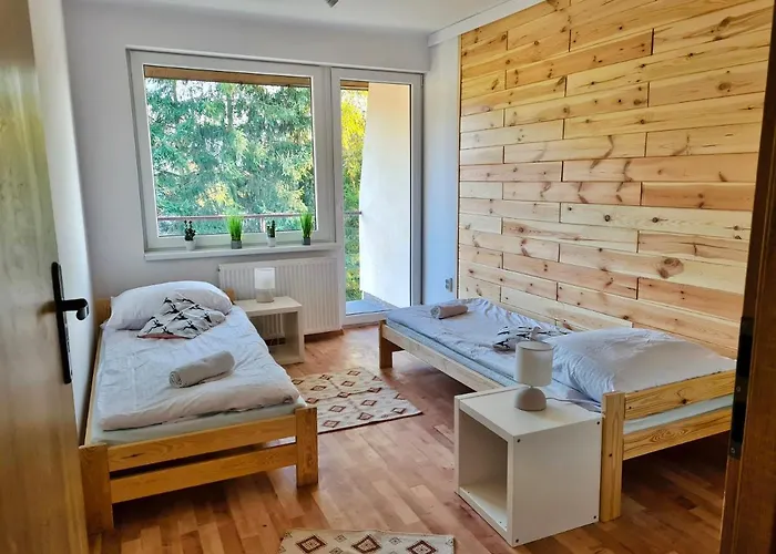 Naskarpie Jacuzzi Sauna Basen *