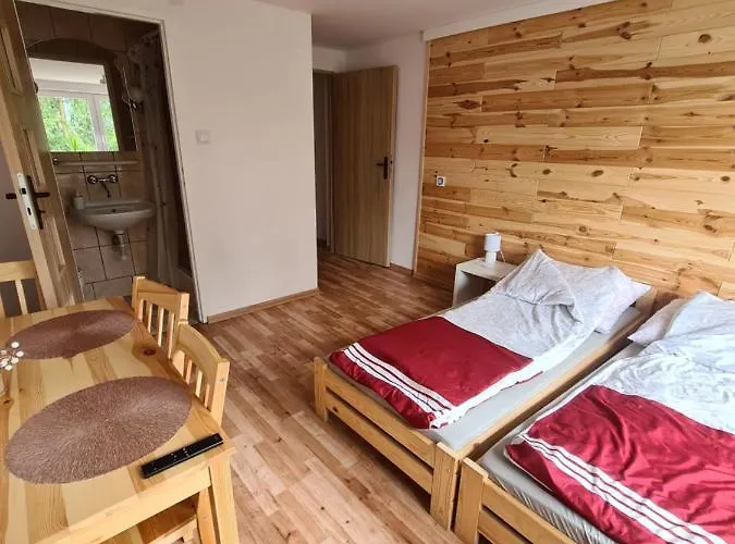 Naskarpie Jacuzzi Sauna Basen