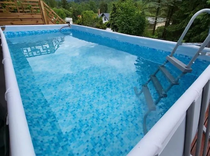 Naskarpie Jacuzzi Sauna Basen