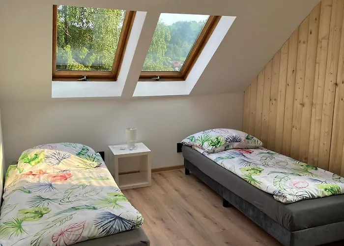 Naskarpie Jacuzzi Sauna Basen *