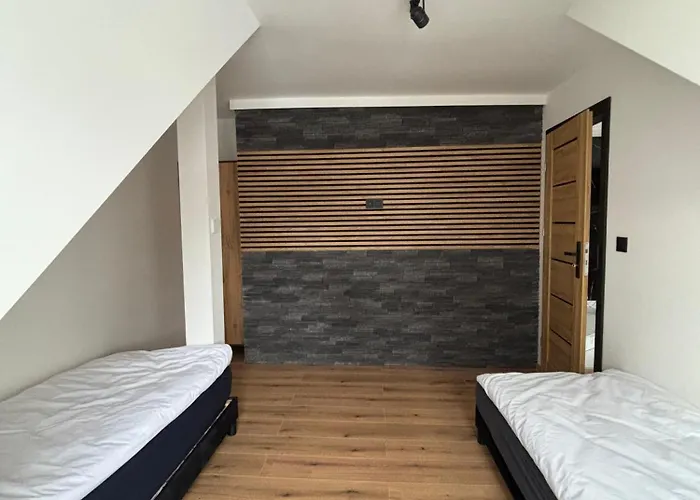 Naskarpie Jacuzzi Sauna Basen Apartment Wisla