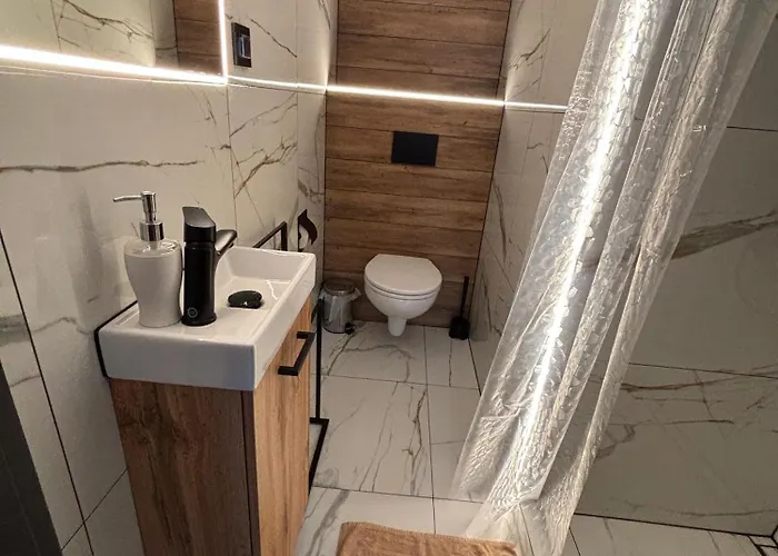 Apartment Naskarpie Jacuzzi Sauna Basen *