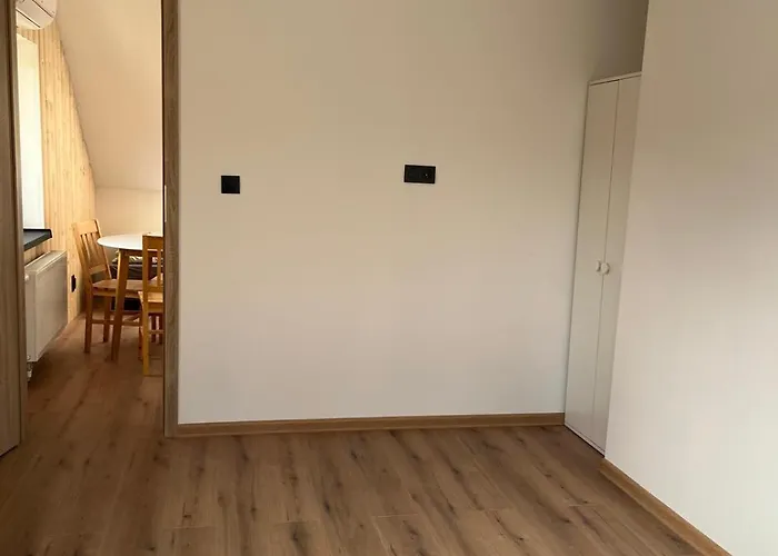 شقة Naskarpie Jacuzzi Sauna Basen *